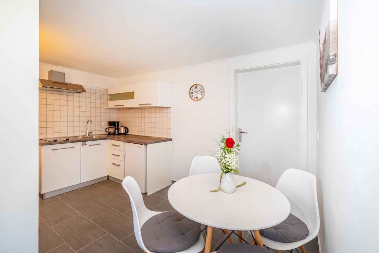 House Of Dalmatia Apartment Pakostane Exterior photo