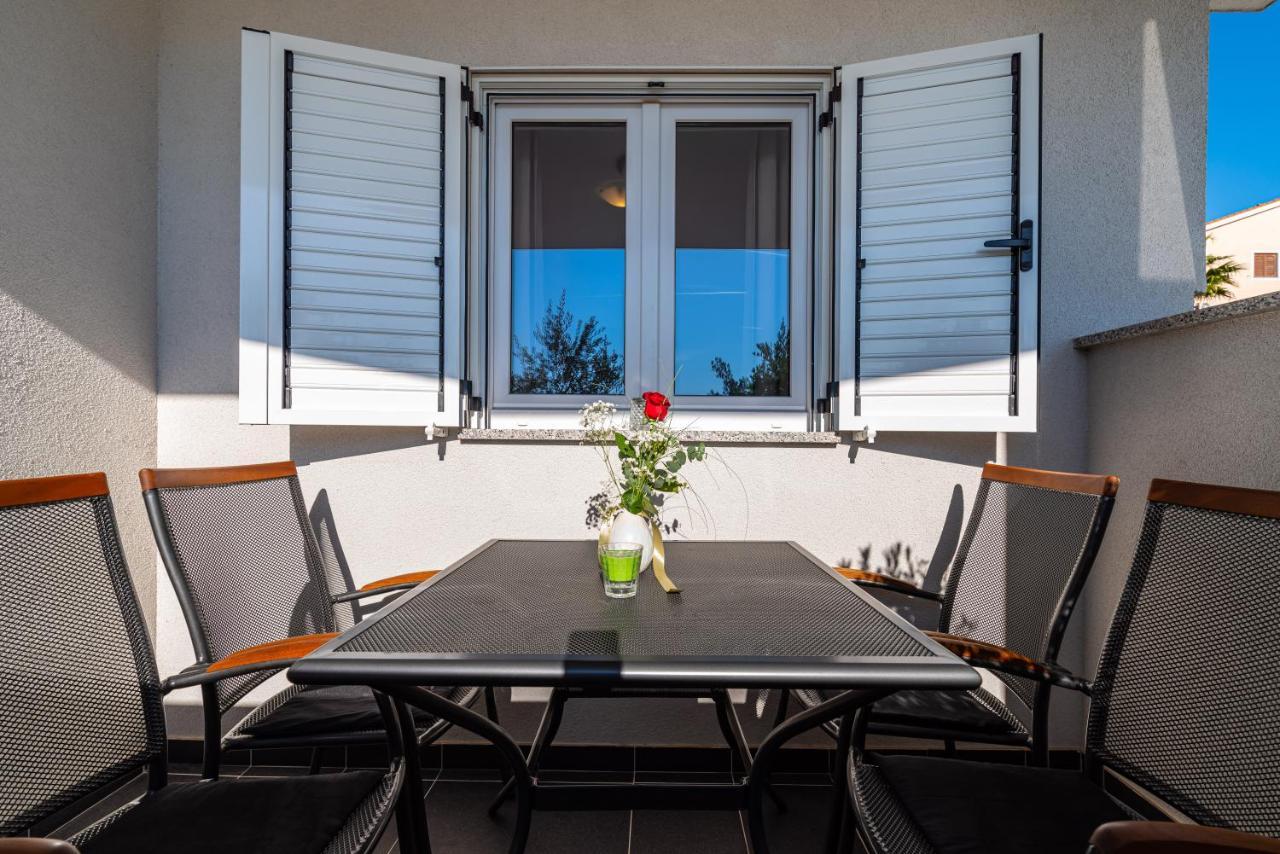 House Of Dalmatia Apartment Pakostane Exterior photo