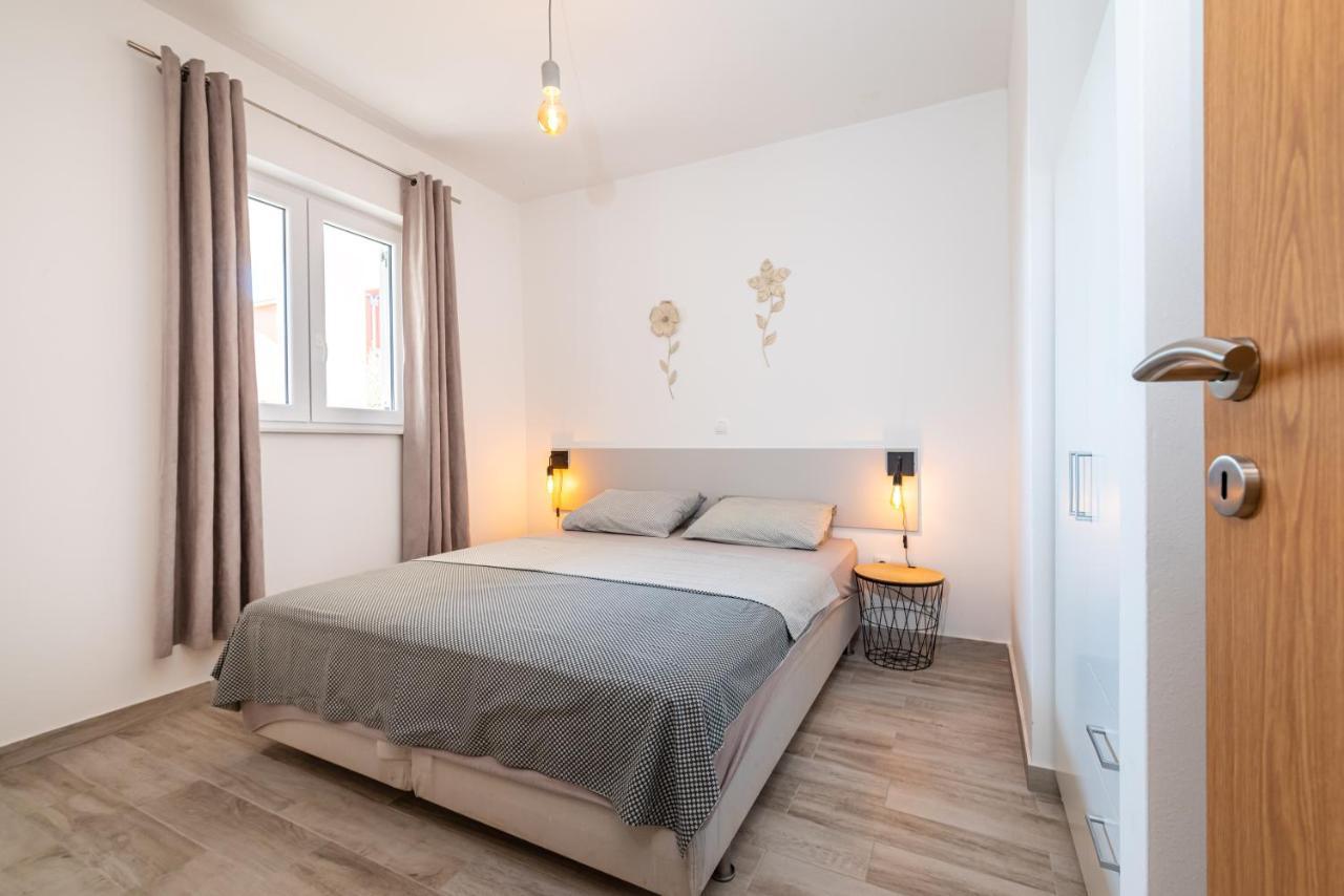 House Of Dalmatia Apartment Pakostane Exterior photo